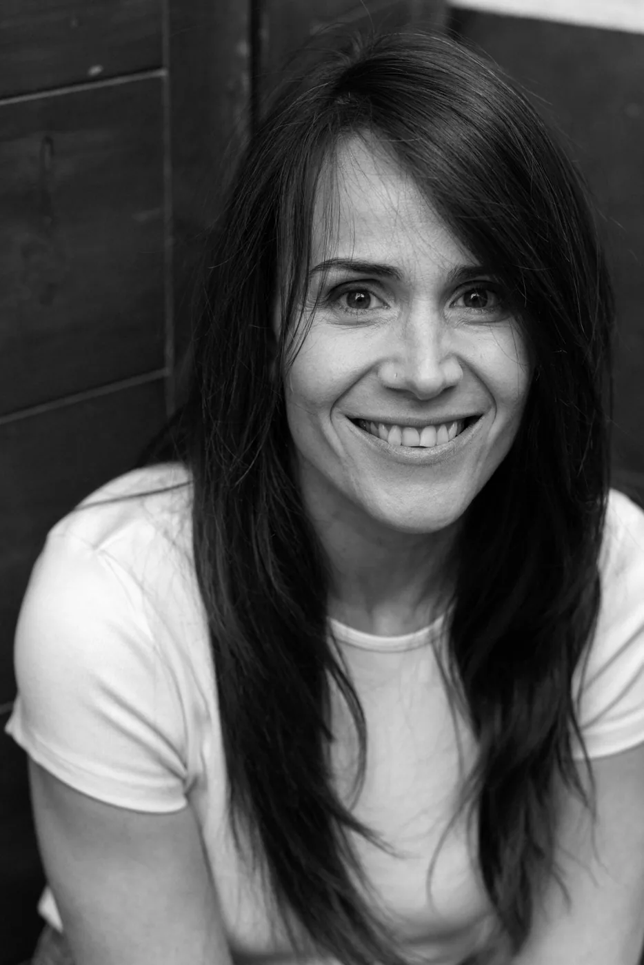 Miriam Martín, actriz — retrato de exterior en Zaragoza (5)